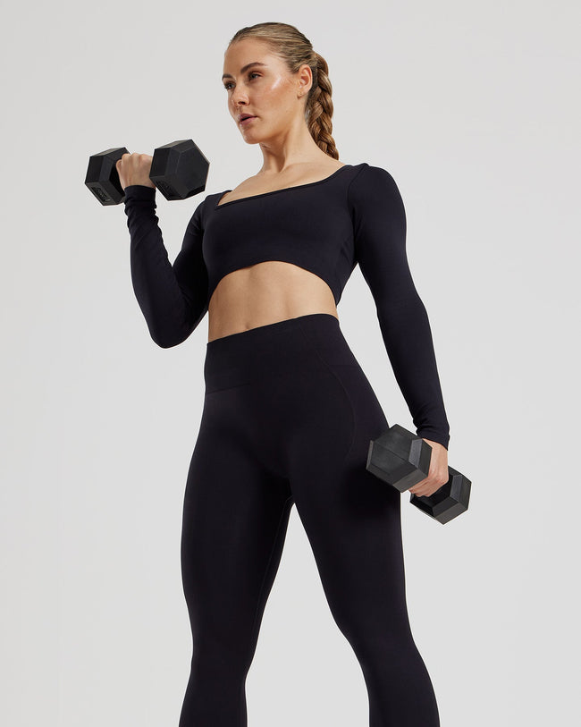Define 2.0 Seamless Long Sleeve Built-In Bra Top | Black