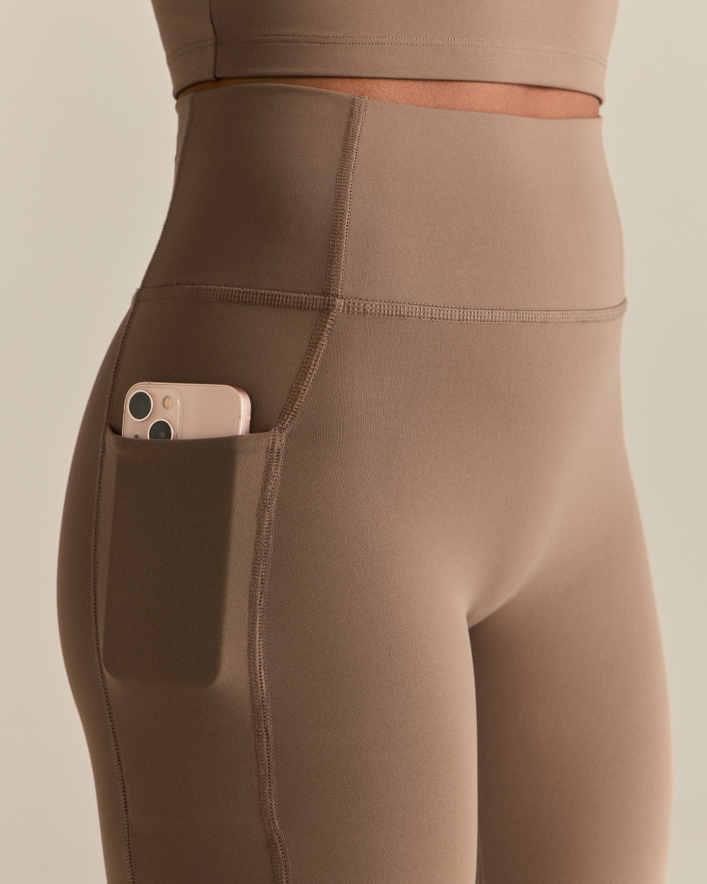 Essential Leggings with Pockets | Caribou