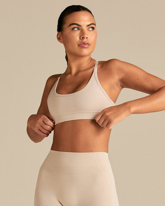 Define 2.0 Seamless Cross Back Bra | Stone