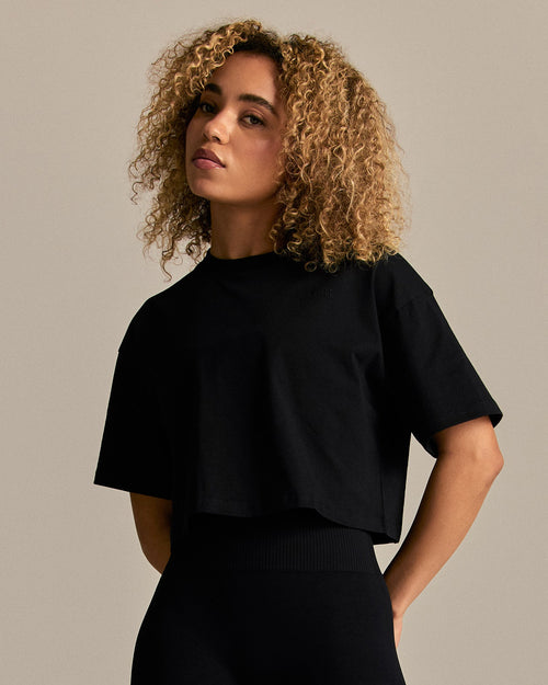 Comfort WB Logo Oversized Cropped T-Shirt | Black