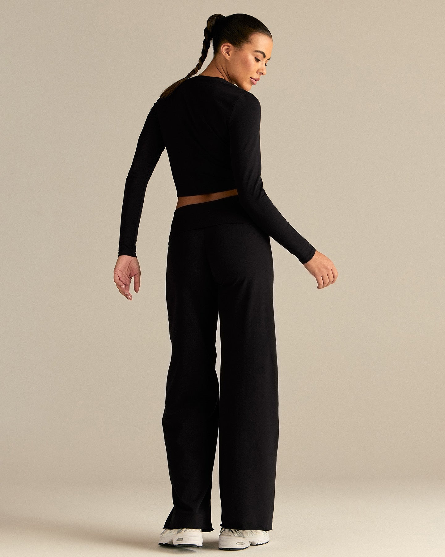 Cotton Contour Long Sleeve T-Shirt | Black