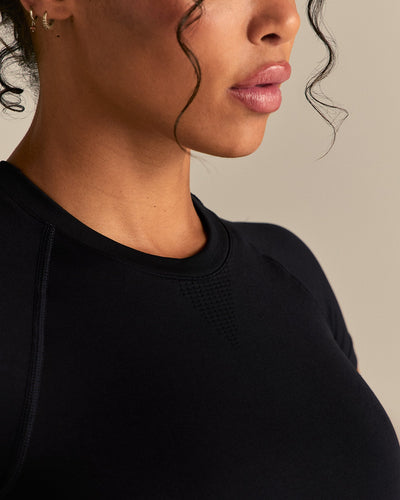 Power Seamless Short Sleeve Top | Black