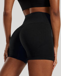 Motion Seamless Shorts | Black