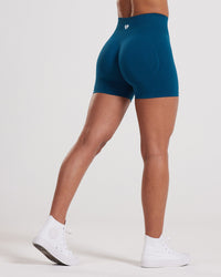 Define Scrunch Seamless Shorts | Teal