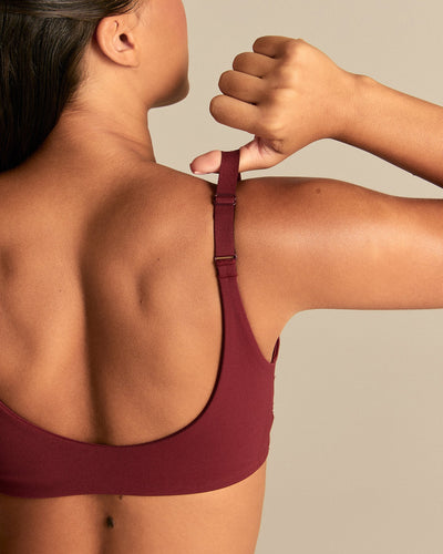 Power Reversible Twist Bra | Oxford Red