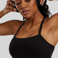 Essential Built-In Bra Crop Tank Top | Black