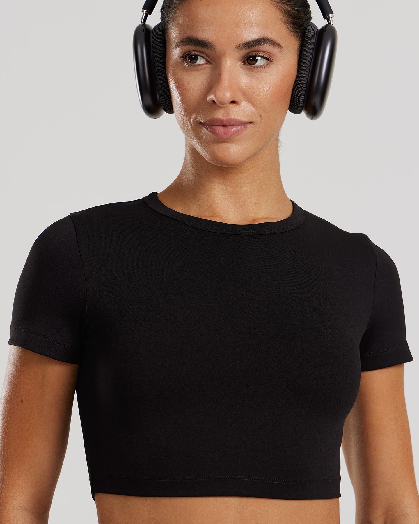 Essential Cropped Short Sleeve Tee | Black