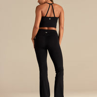 Essential Built-In Bra Crop Tank Top | Black