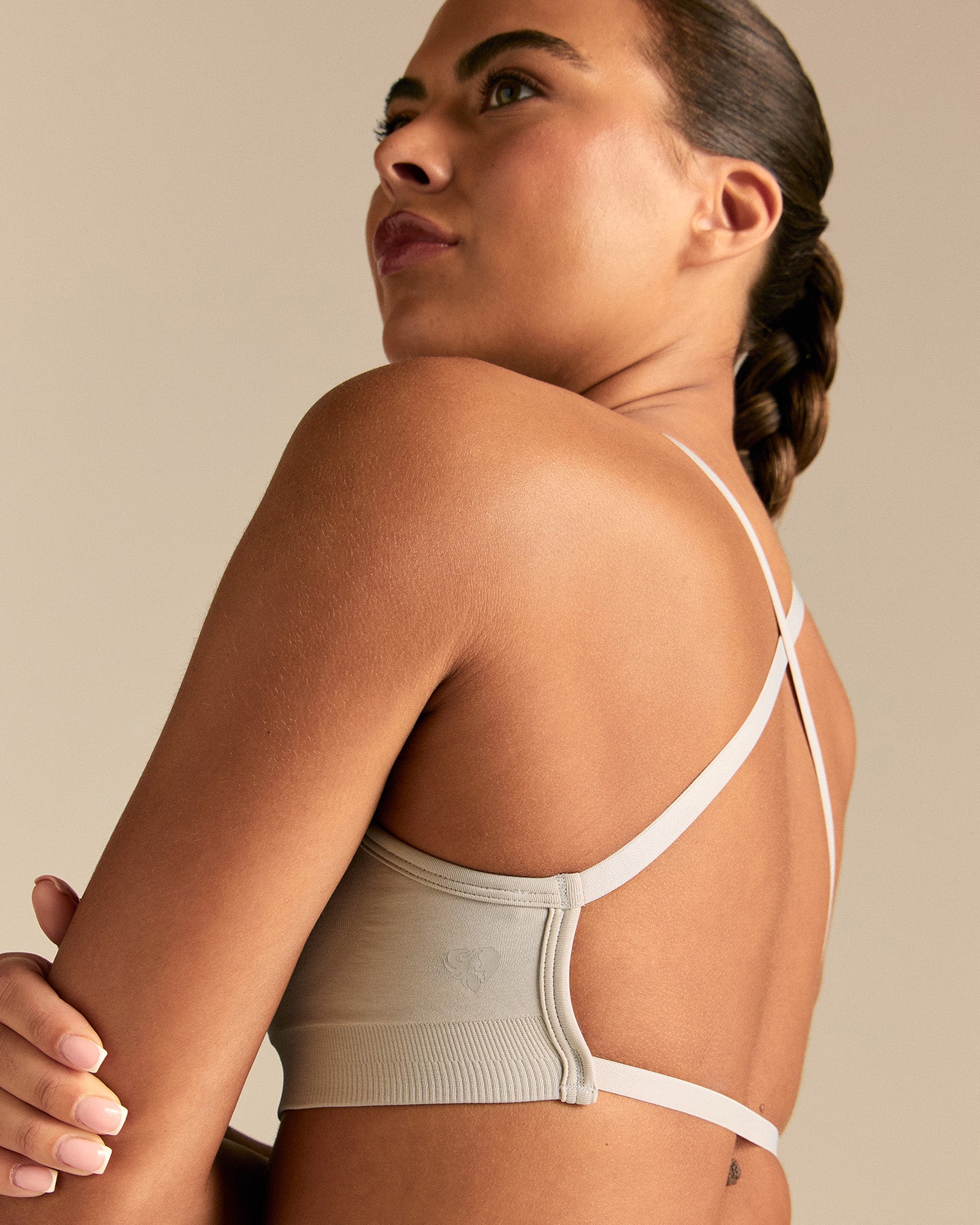 Define 2.0 Seamless Cross Back Bra | Stone