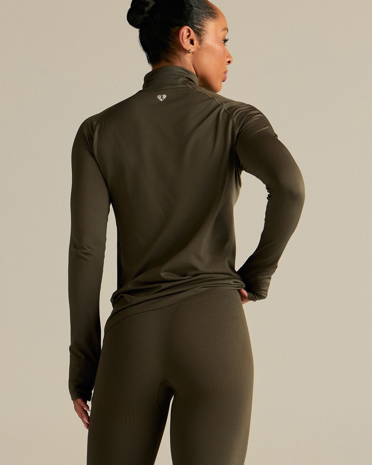 Lightweight Seamless 1/4 Zip Long Sleeve Top | Dark Olive
