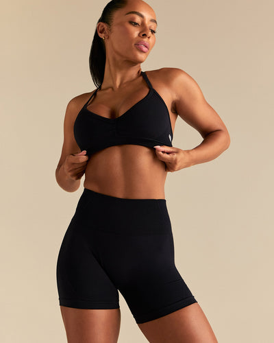 Define 2.0 Seamless Scrunch V-Neck Bra | Black