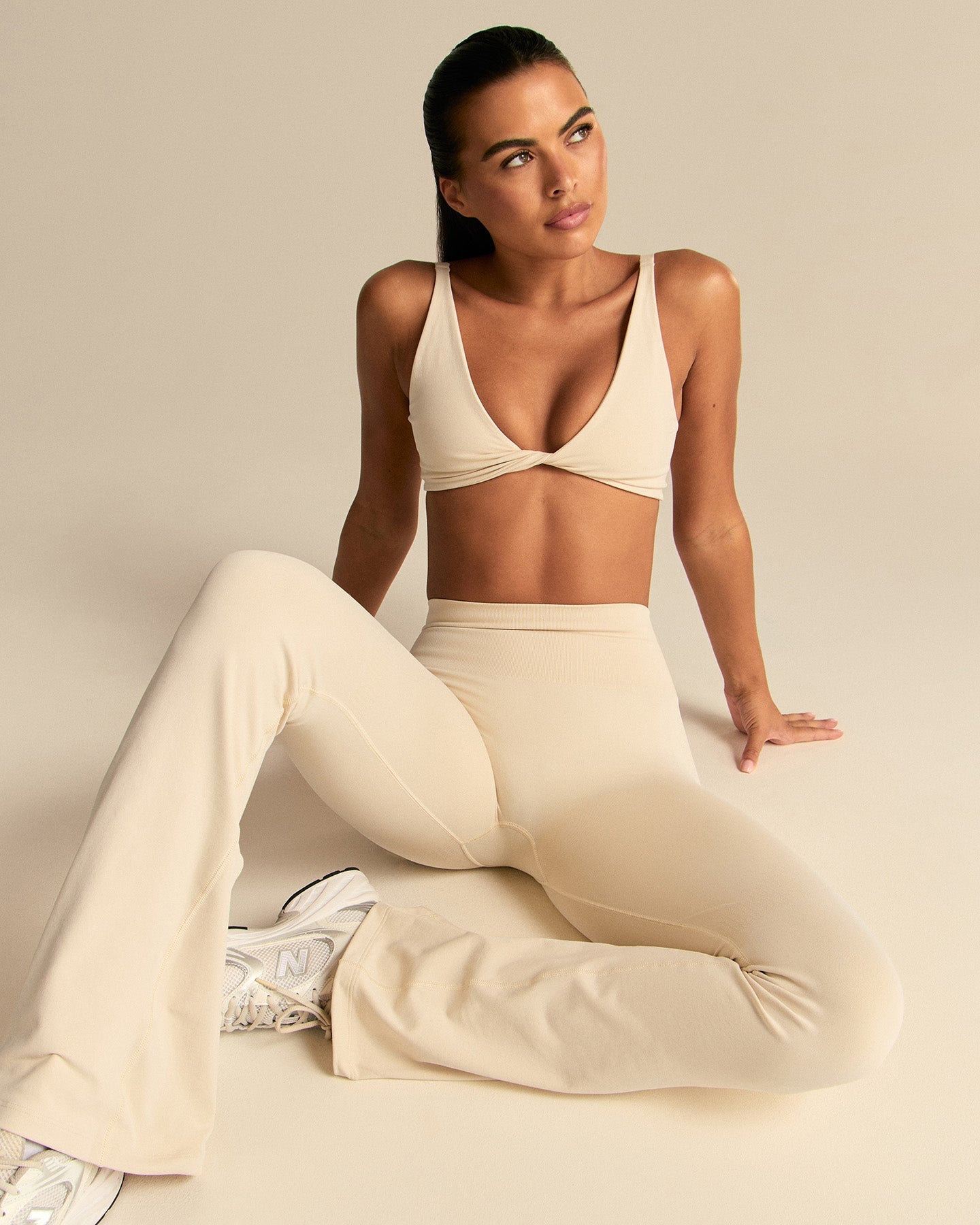 Power Reversible Twist Bra | Off White