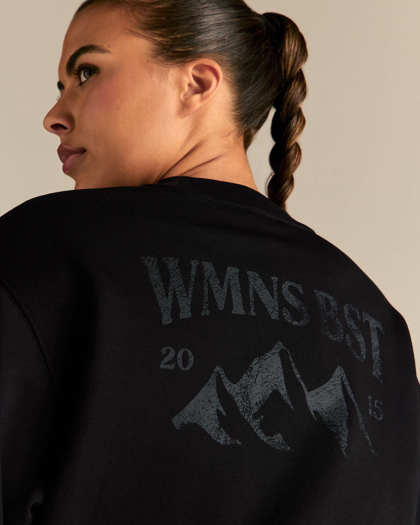 Comfort Outdoor Cropped Crew Neck | Black