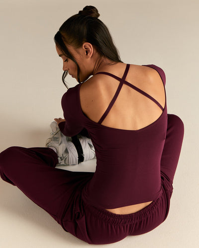 Smooth Contour Long Sleeve Reversible T-Shirt | Merlot