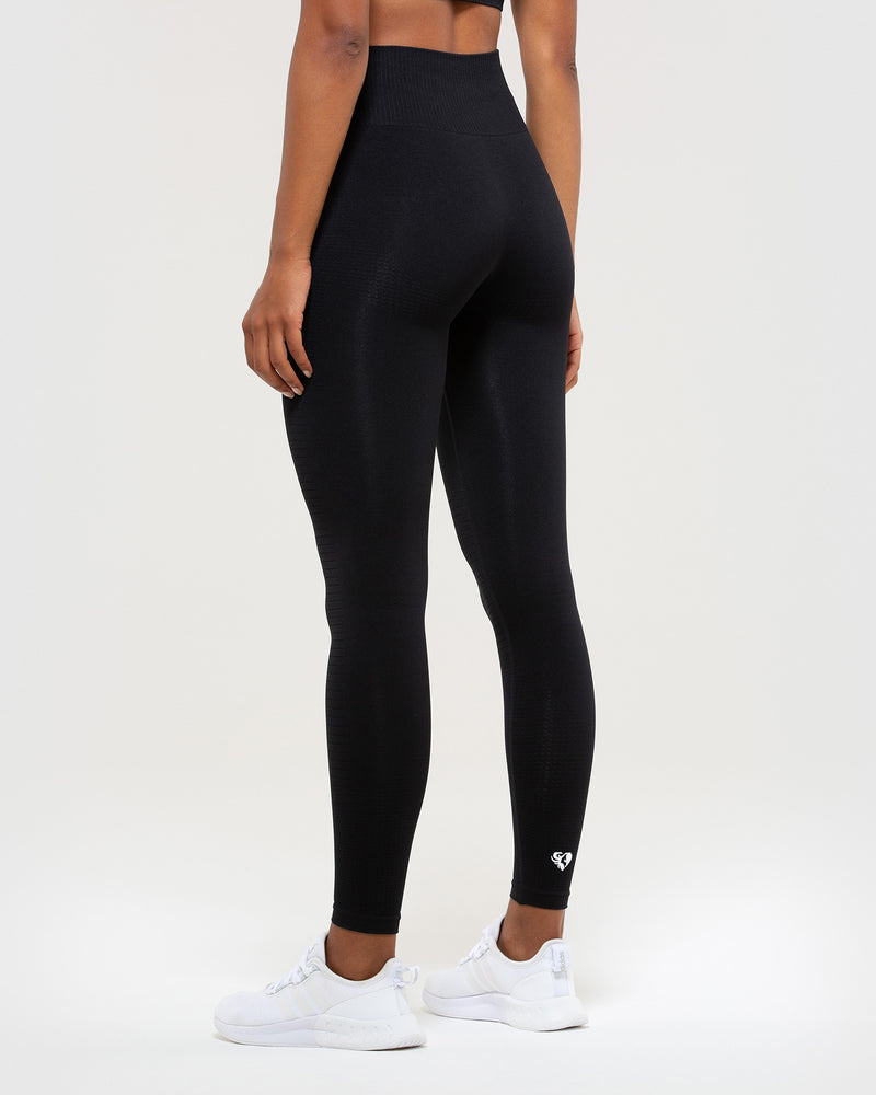 The most flattering gym leggings for every body | Well+Good | Womens  workout outfits, Yoga clothes, Gym leggings